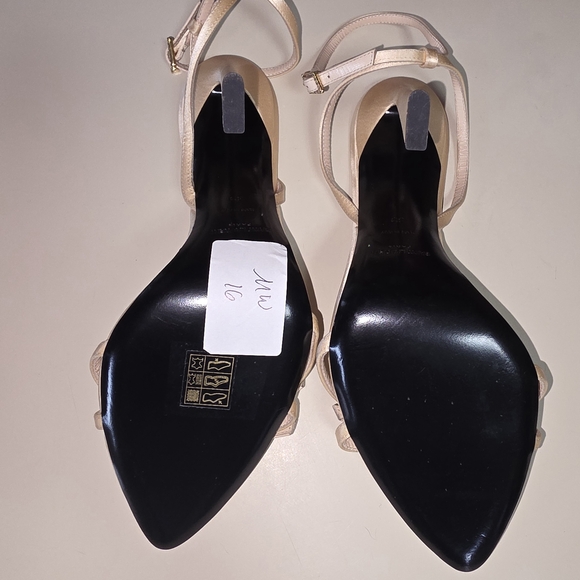 Saint Laurent Women's Nude Strappy Sandals Size 39 - Picture 5 of 5